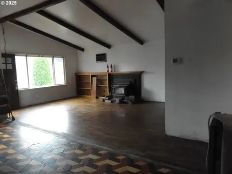 324 W Berdine Street Roseburg OR 97471