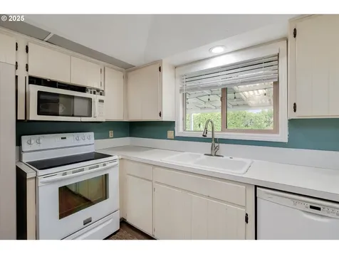 15917 S Lammer Road Oregon City OR 97045