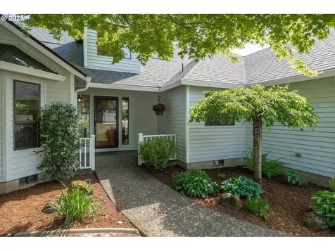 12532 SE Ashley Street Clackamas OR 97015