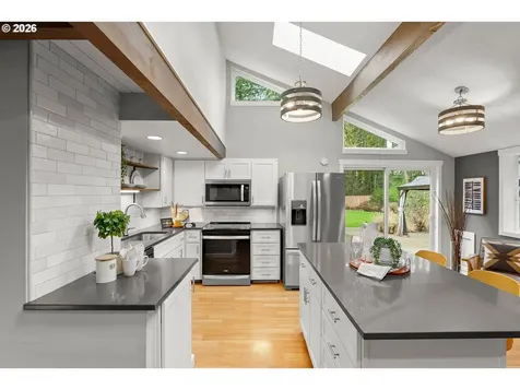 7355 SW Delaware Circle Tualatin OR 97062
