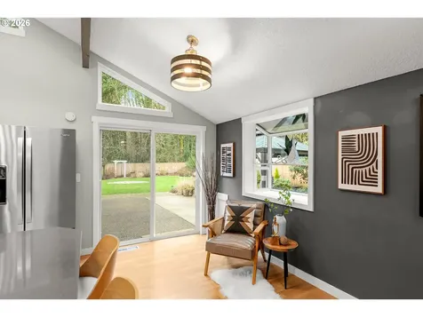 7355 SW Delaware Circle Tualatin OR 97062
