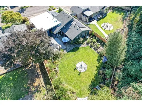 7355 SW Delaware Circle Tualatin OR 97062