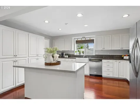 2445 Debok Road West Linn OR 97068