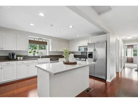 2445 Debok Road West Linn OR 97068