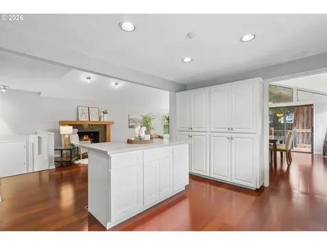 2445 Debok Road West Linn OR 97068