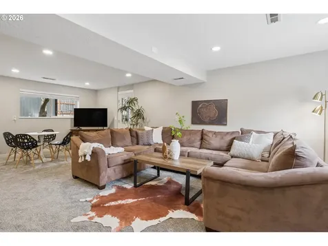 2445 Debok Road West Linn OR 97068