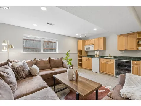 2445 Debok Road West Linn OR 97068