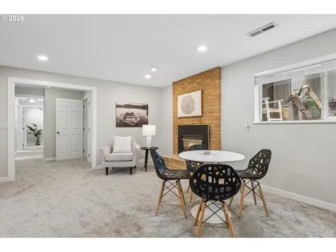2445 Debok Road West Linn OR 97068
