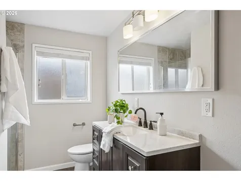 2445 Debok Road West Linn OR 97068