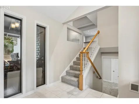2445 Debok Road West Linn OR 97068