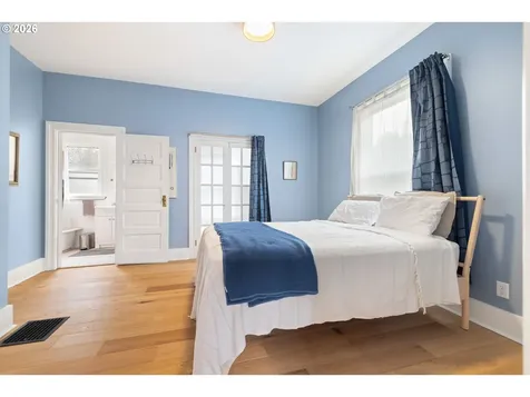 802 SE 35th Avenue Portland OR 97214