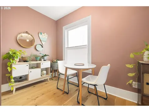 802 SE 35th Avenue Portland OR 97214