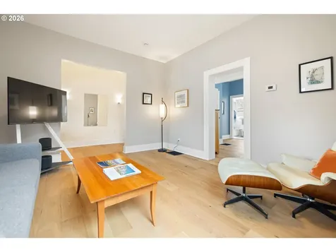 802 SE 35th Avenue Portland OR 97214
