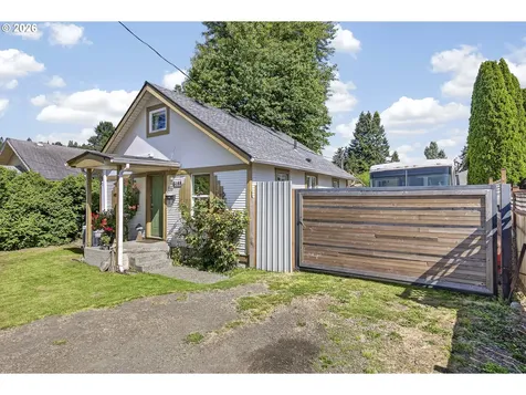 105 Ineer Street Kelso WA 98626