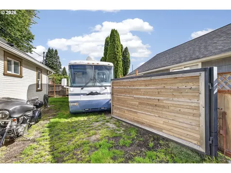 105 Ineer Street Kelso WA 98626