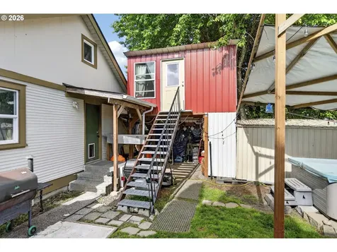 105 Ineer Street Kelso WA 98626