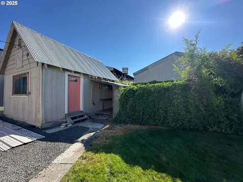 307 N Canyon Boulevard John Day OR 97845
