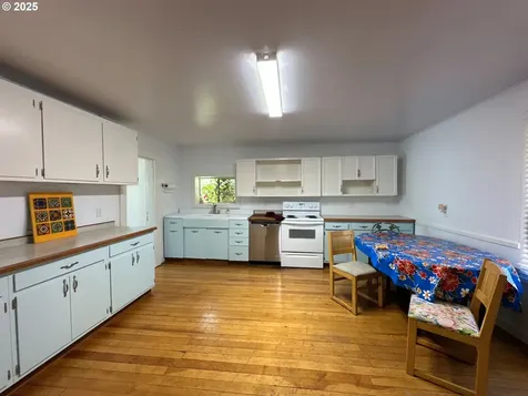 307 N Canyon Boulevard John Day OR 97845