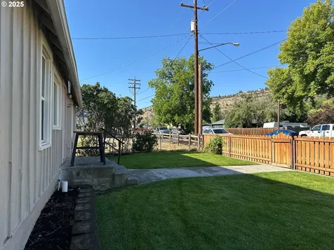 307 N Canyon Boulevard John Day OR 97845