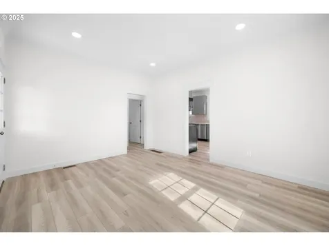 924 NW Ivy Street Camas WA 98607
