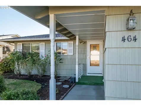 464 W Clackamas Circle Woodburn OR 97071