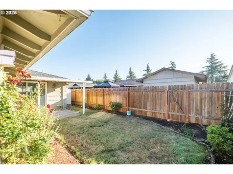 464 W Clackamas Circle Woodburn OR 97071