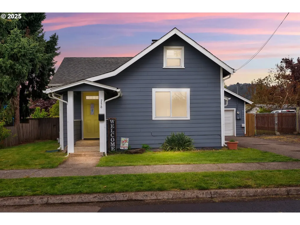 756 S 7th Street Cottage Grove OR 97424