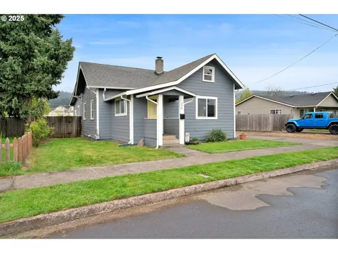 756 S 7th Street Cottage Grove OR 97424