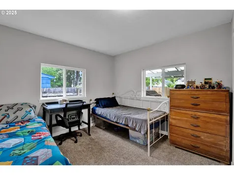 756 S 7th Street Cottage Grove OR 97424