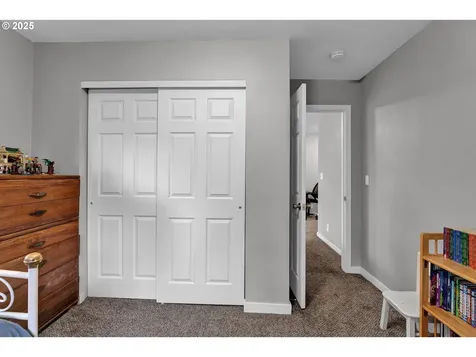 756 S 7th Street Cottage Grove OR 97424