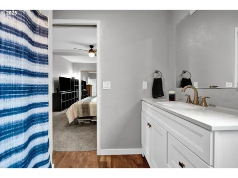 756 S 7th Street Cottage Grove OR 97424