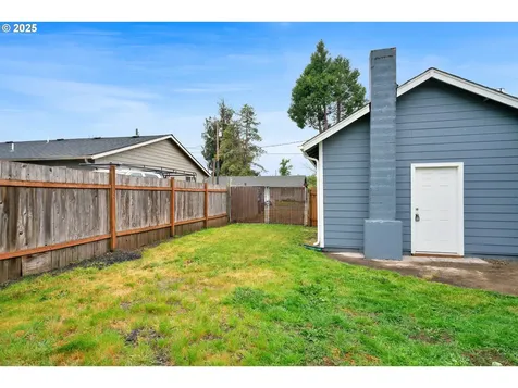756 S 7th Street Cottage Grove OR 97424
