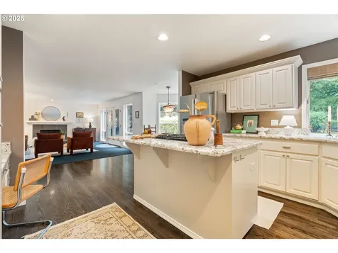 12428 SW 55th Place Portland OR 97219