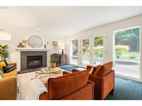 12428 SW 55th Place Portland OR 97219