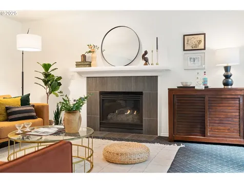 12428 SW 55th Place Portland OR 97219