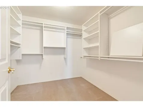12428 SW 55th Place Portland OR 97219