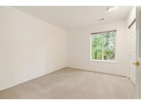 12428 SW 55th Place Portland OR 97219