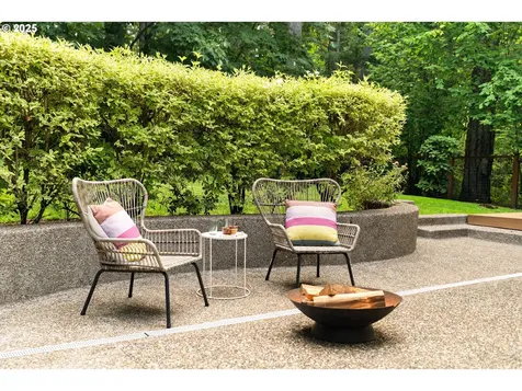 12428 SW 55th Place Portland OR 97219