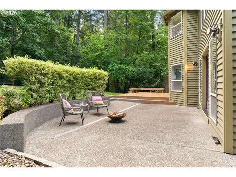 12428 SW 55th Place Portland OR 97219