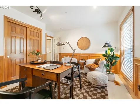 12428 SW 55th Place Portland OR 97219