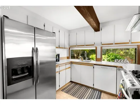 19800 NW Quail Hollow Drive Portland OR 97229