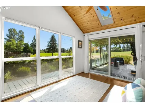 19800 NW Quail Hollow Drive Portland OR 97229