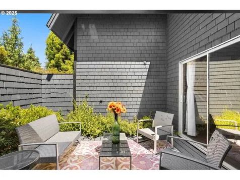 19800 NW Quail Hollow Drive Portland OR 97229