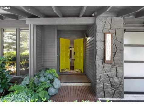 19800 NW Quail Hollow Drive Portland OR 97229