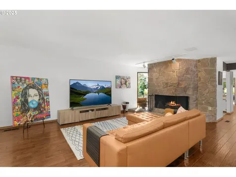 19800 NW Quail Hollow Drive Portland OR 97229