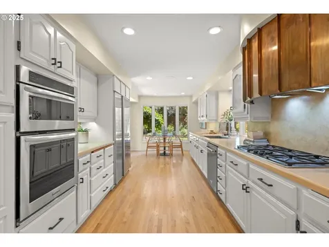 2395 SW Timberline Drive Portland OR 97225