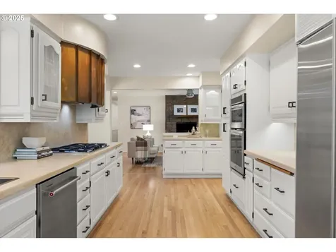 2395 SW Timberline Drive Portland OR 97225