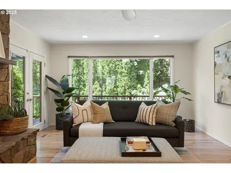 2395 SW Timberline Drive Portland OR 97225
