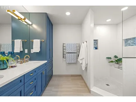 2395 SW Timberline Drive Portland OR 97225