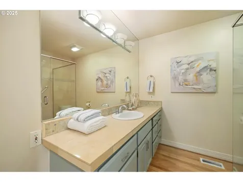 2395 SW Timberline Drive Portland OR 97225